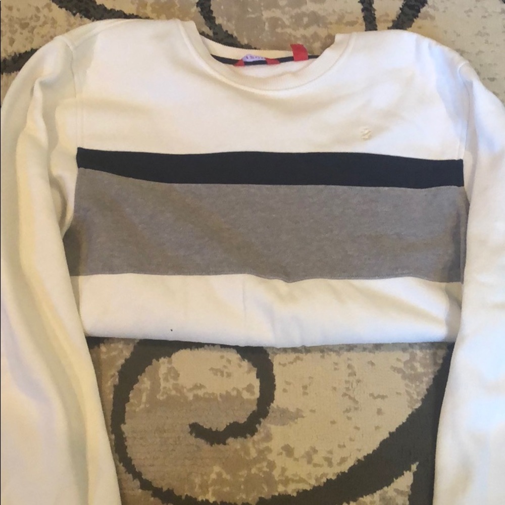 Men’s IZOD sweater